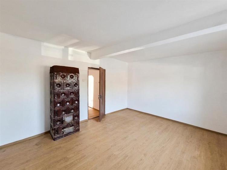 RECO Casa cu 3 camere la Salard