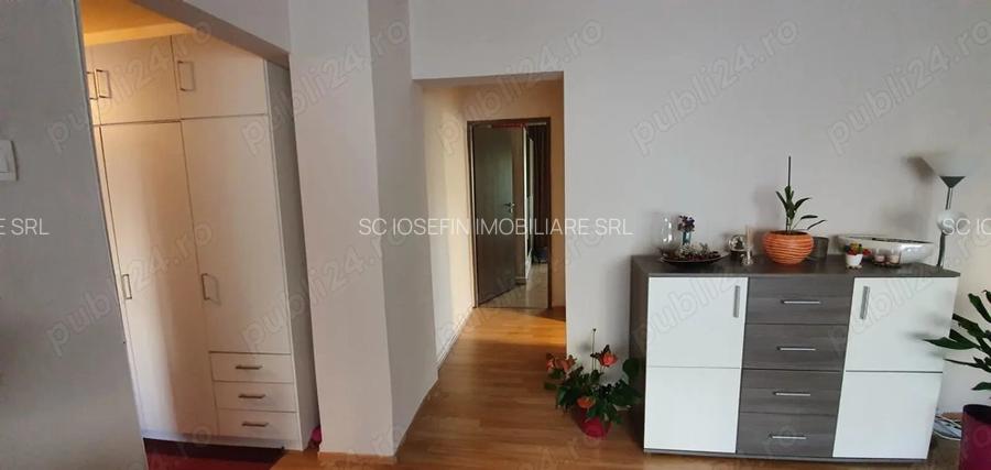 Apartament spatios cu doua balcoane,  la etaj 1 in zona Bd Cetatii - 8