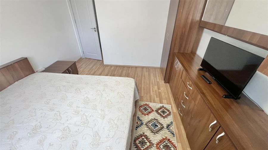 Inchiriere 3 camere decomandat Racadau, etaj intermediar
