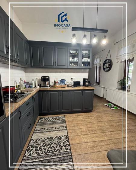Vila renovat de vanzare D+P curte proprie 774 mp, semicentral Arad