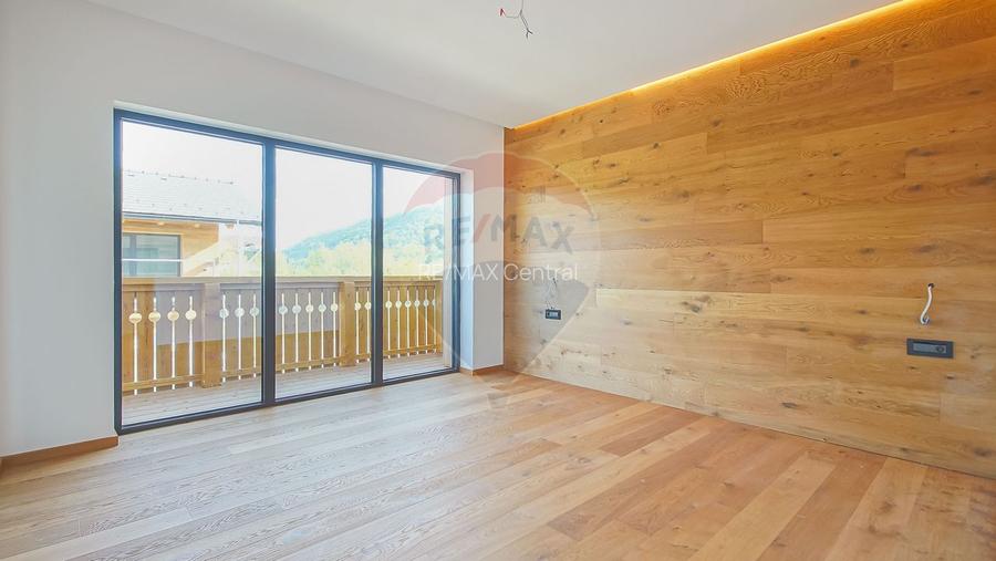 La poalele Bucegilor, ultimul chalet din proiectul Alpinia · Râșnov - 8