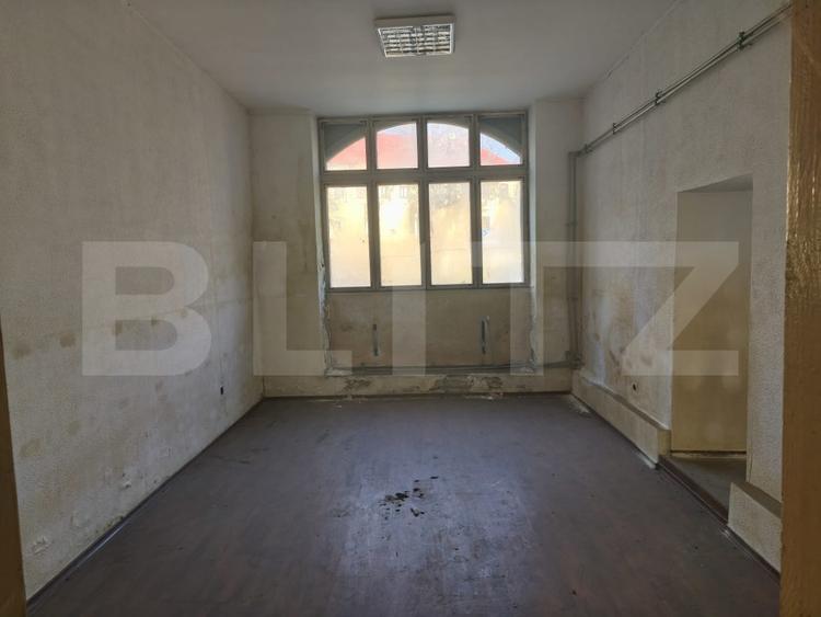 Spatiu multifunctional, zona ultracentrala, 1883mp, Siret