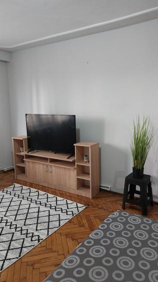 Braila zona Dorobanti de inchiriat apartament 1 camera parter renovat totul nou