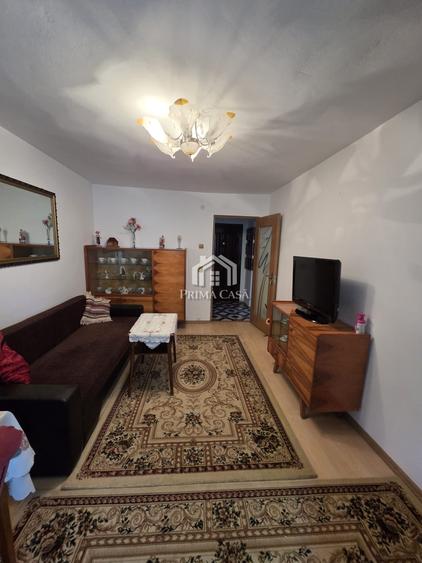 Apartament cu 3 camere, zona Bvd. Stafionului/BZ ~ etaj 3 din 4 ~ cu imbunatatir