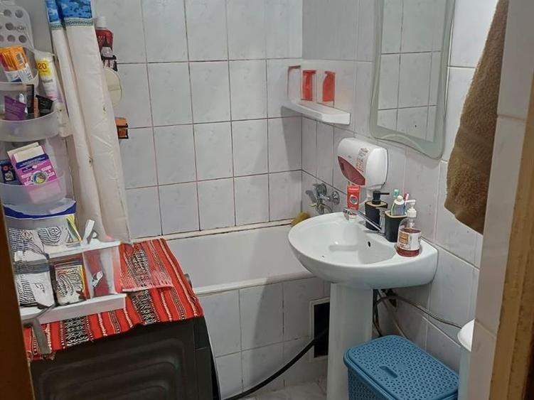Apartament 3 camere, decomandat, loc. Bailesti