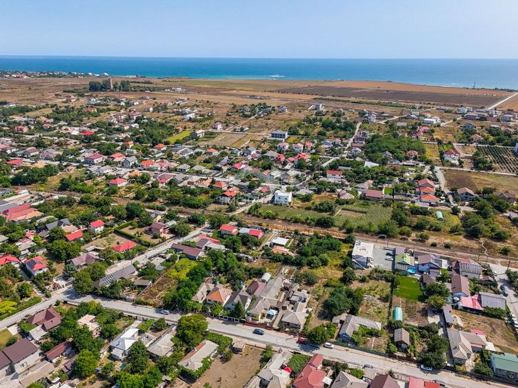 Teren intravilan intre case - 978 mp cu fundatie – Tuzla, Constanta