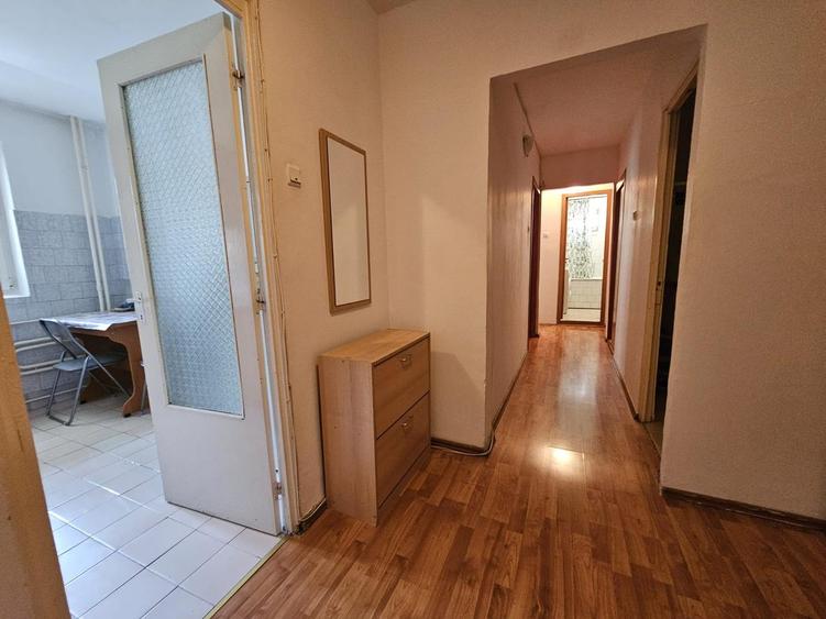 Trafic Greu Nasaud trei camere dec doua grupuri sanitare et 4/8 reabilitat liber