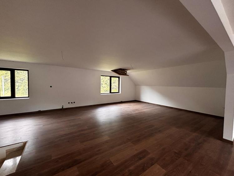 Casa Individuala, de vanzare, 360 mp, zona Piatra Fantanele
