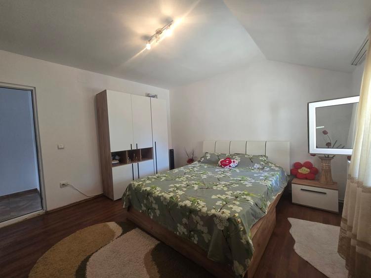 Casa P+1 , 4 Camere, Pantelimon-Tractorului, Mega Image