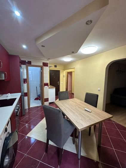 Apartament cu 4 camere de închiriat  , 98 mp, Bd. Regele Mihai 1