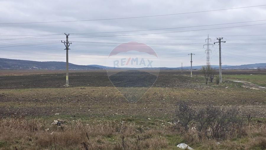 Oportunitate de investiție strategică: Teren extravilan lângă Vaslui!!