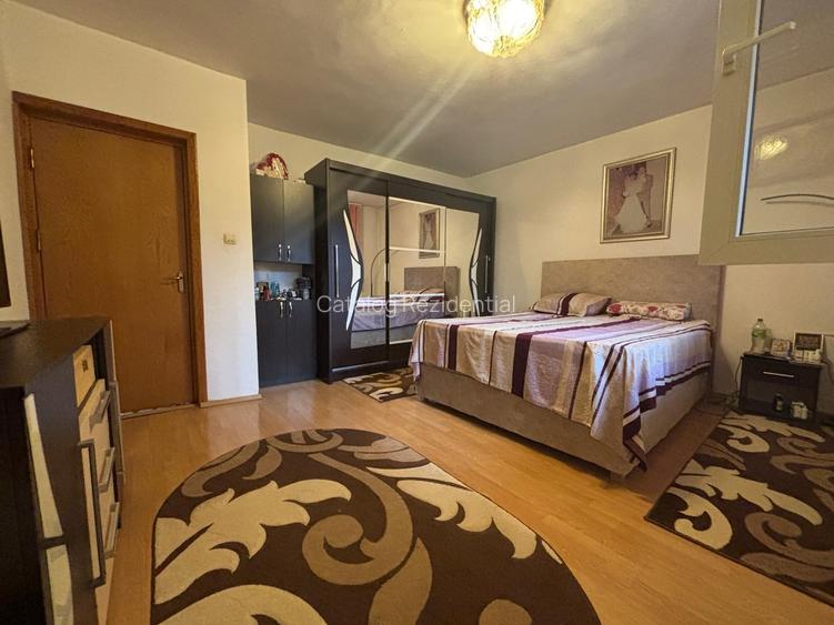 Vila de vanzare cu 2 apartamente individuale in Cartierul 23-metrou Republica - 14