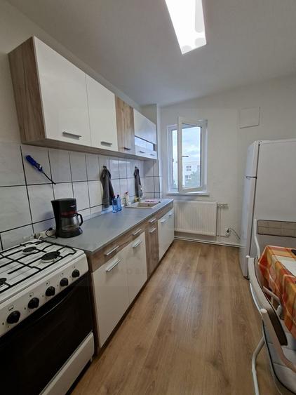 Apartament 3 camere etaj 2 renovat prima inchiriere pe Mihai Viteazul