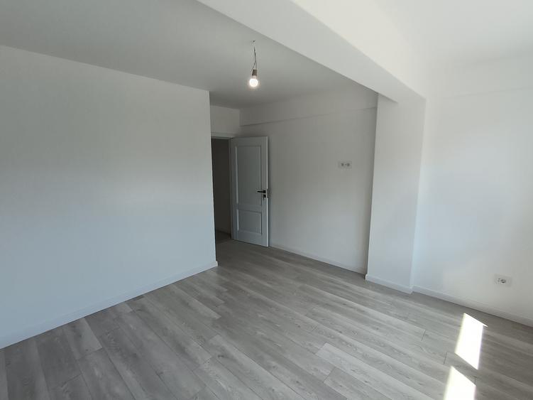 Apt cu 2 camere decomandat , Valea Lupului , intabulat, loc de parcare inclus
