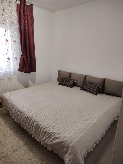 Vanzare apartament 80 mp