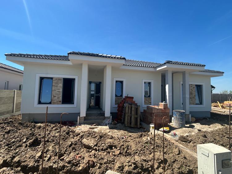 Duplex cu pavaj în față zona Mosnita Noua-Albina, 0% Comision Poremo Imobiliare