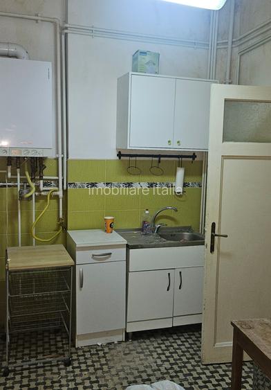 Apartament 3 camere- B-dul Al. Ioan Cuza, ideal  locuinta sau birou - 5
