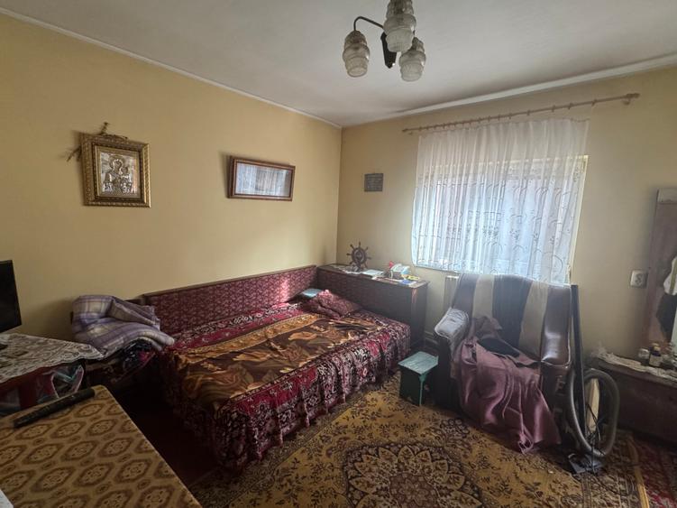 Vând casă zona Anadalchioi pe parter 181 mii euro