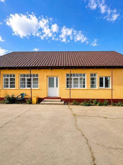 Casa cu 2233 mp de teren la 20 de km de Oradea
