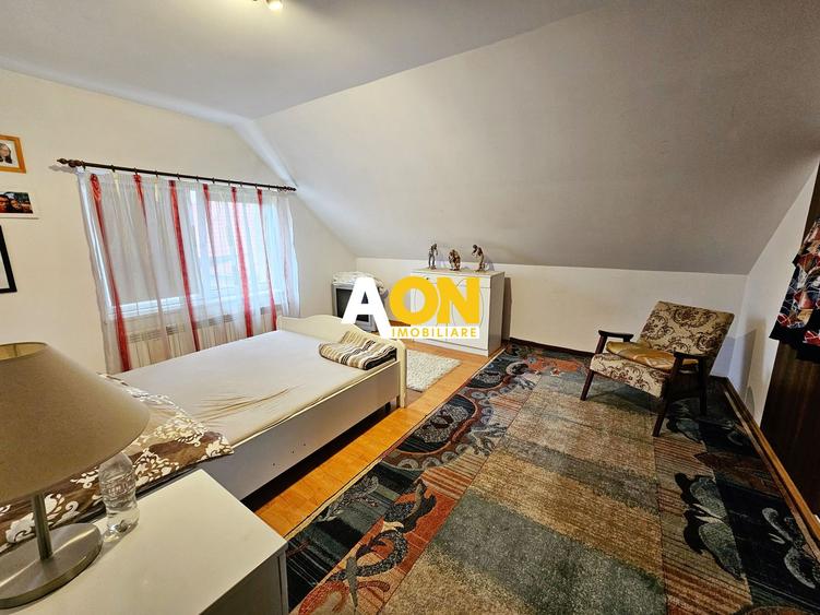 Casa 6 camere, 715 mp teren, langa Cetatea Alba Carolina