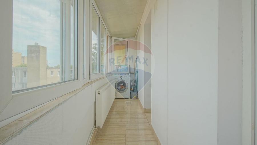 COMISION 0% | Apartament cu 2 camere | Decomandat | Zona Tractorul