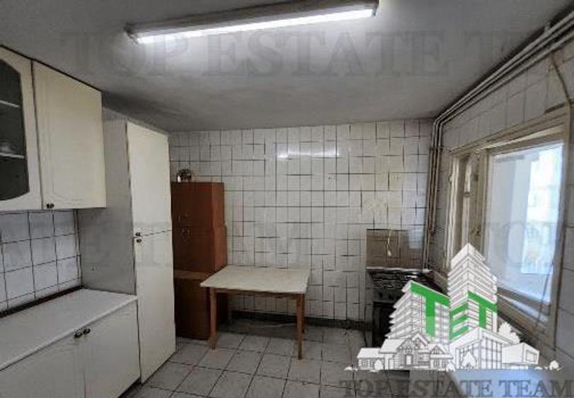 Apartament 3 camere spatios, de vanzare in zona Bucur Obor