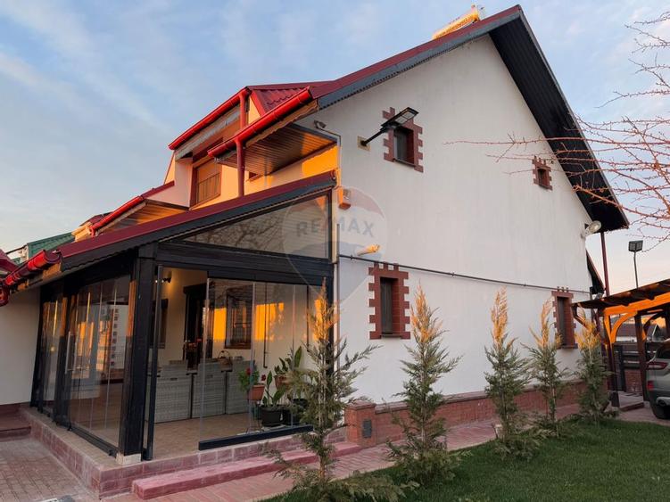 Vila cu 5 camere de vanzare Darza- Crevedia