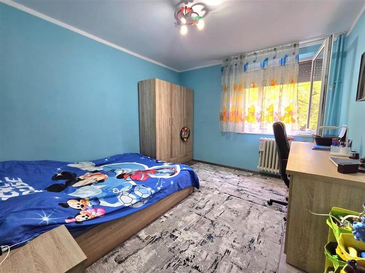 APARTAMENT 4 CAMERE | DECOMANDAT | ETAJ 2 | ROGERIUS | ORADEA