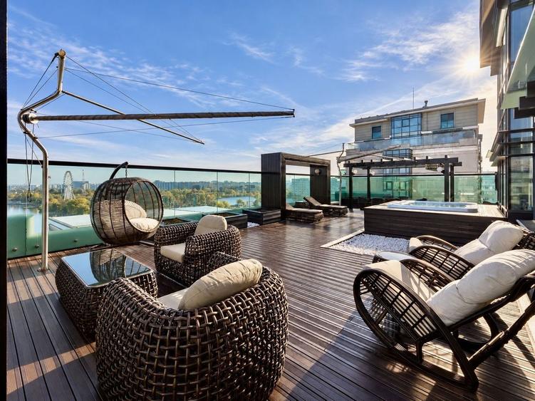 Penthouse duplex exclusivist - 200 mp de terase spectaculoase