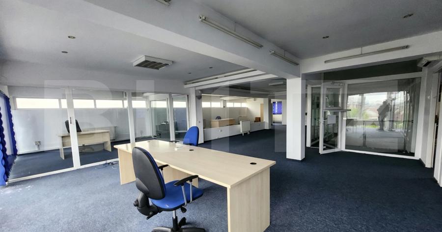 Spatiu comercial p+2 , 750 mp de vanzare zona centrala
