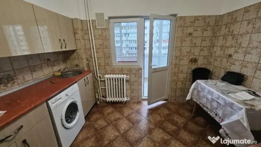 Apartament cu 2 camere | Decomandat | Piata Victoriei