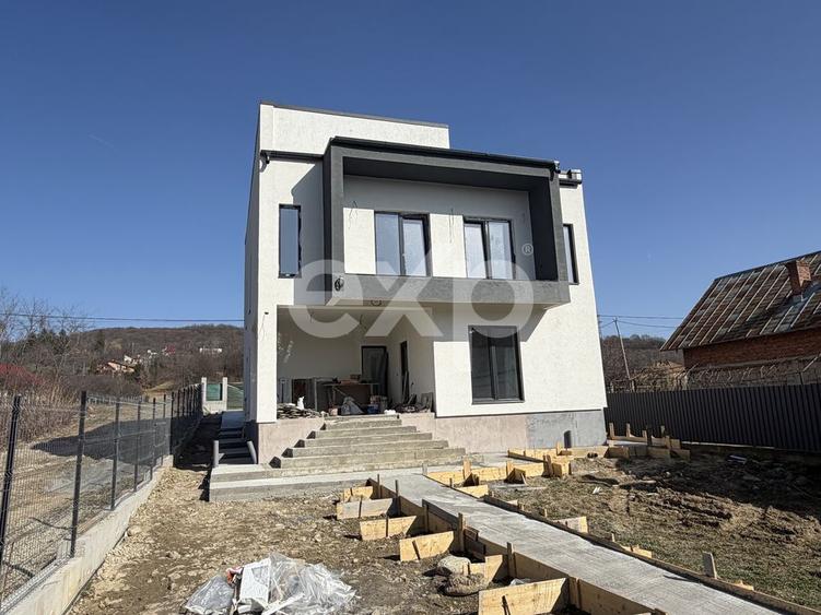 CASĂ MODERNĂ LA CHEIE în Curtea de Argeș | 1.000 MP TEREN | 4 camere + Anexe