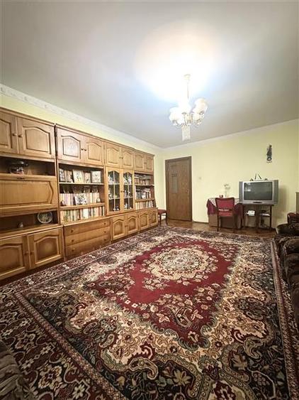 Casa din Caramida S+P+1E, 10 camere, Faleza Nord