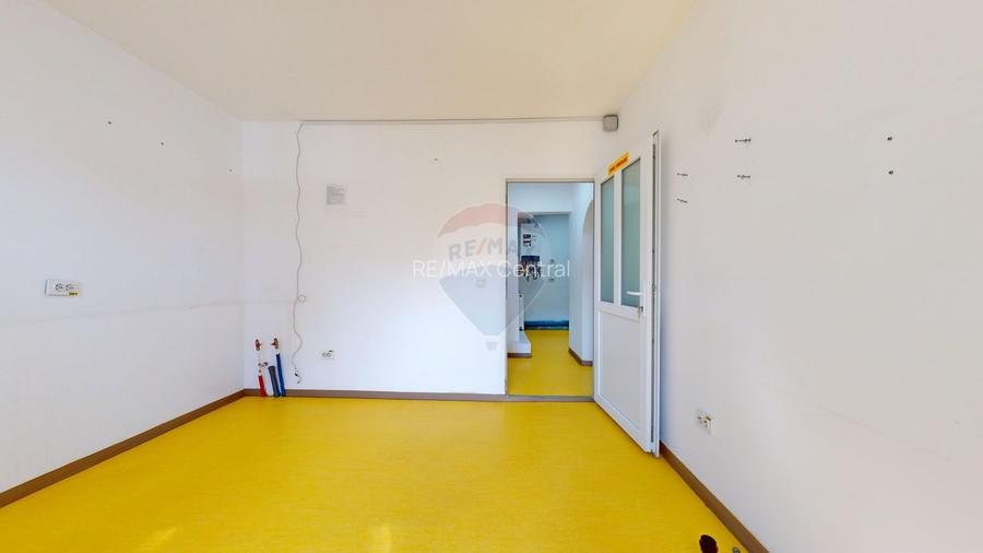 Spațiu comercial de 70mp de închiriat în zona Calea Bucuresti - 9