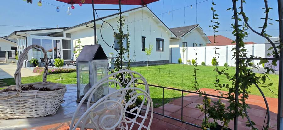 Casă nouă de vânzare pe nivel, Sântandrei, zona Mega Image