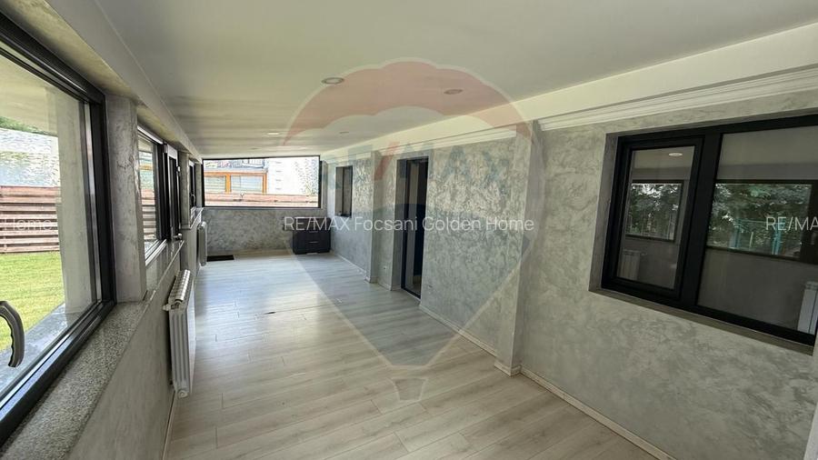 Casă / Vilă cu 5 camere Crâng Vânători - 7