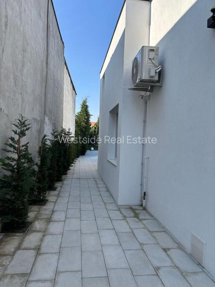 Vila impresionanta de vanzare, zona Lunei - 9