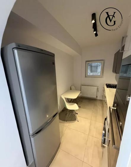 Apartament 3 camere - Piata Romana -ASE