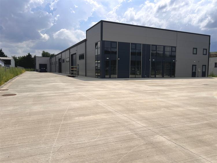 Hala moderna / Productie / Depozitare / Show-room