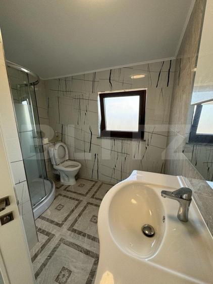 Apartament 3 camere, 100mp, situat pe 2 niveluri, zona Radauti