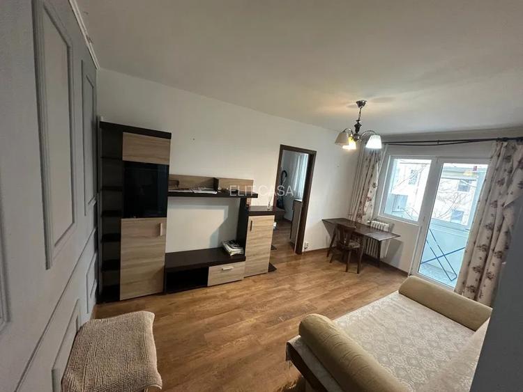 Apartament cu 2 camere, etaj 3/4, zona Tatarasi
