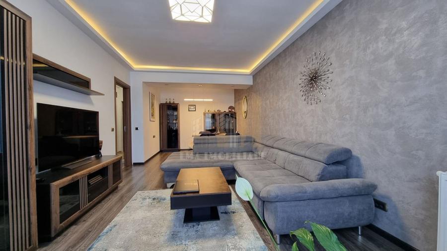 Apartament 2 camere decomandat Isaran Tractorul Brasov