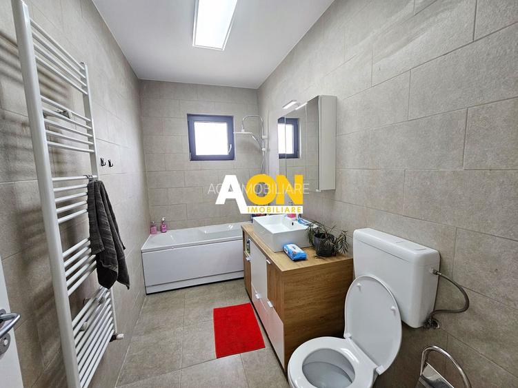 Casa moderna mobilata, utilata, 5 camere, 3 bai, 444 mp teren - 15