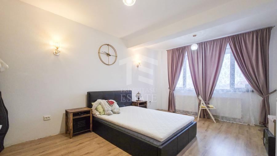 Casă 11 camere cu livadă | Dragomirești-Deal | De Închiriat