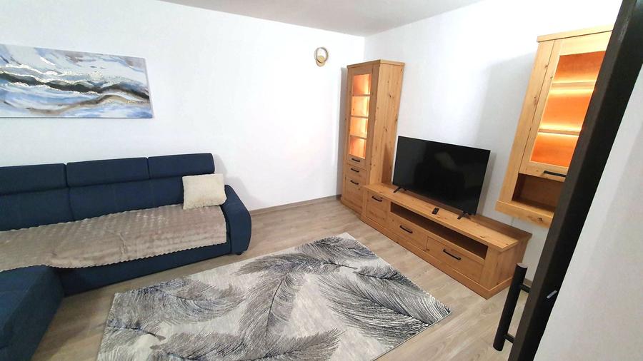 🚇 Închiriez Apartament cu 2 camere, 50 m de metrou 1 Decembrie