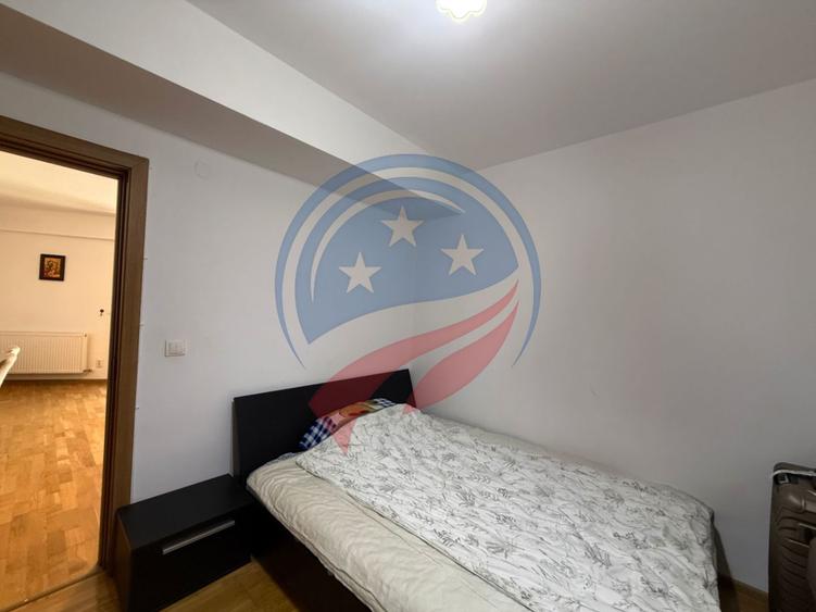 Apartament 3 camere/de inchiriat/1 mai/Ciuperca