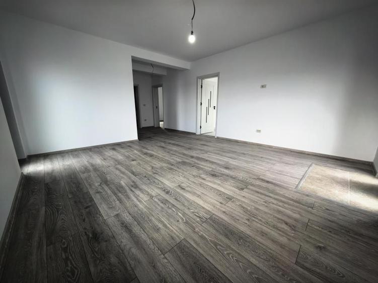 Casă individuală 3 camere 2 bai 313 mp teren Lunca Cetațuii
