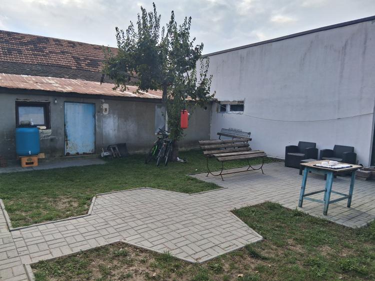 Casa 160mp, teren 863 mp, zona Brestei