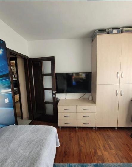Apartament 3 camere zona Calea Moldovei