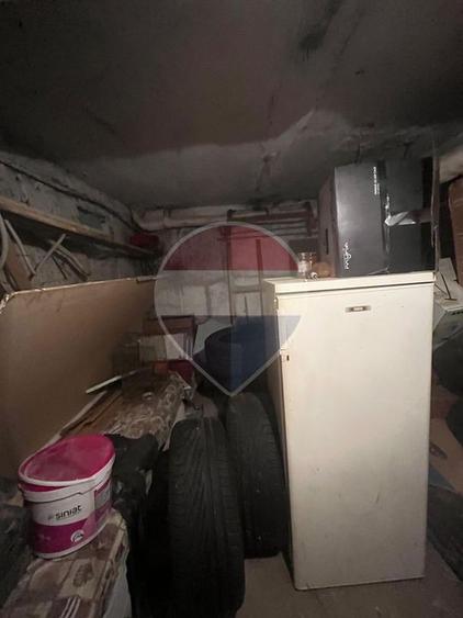 Apartament cu 4 camere de vânzare